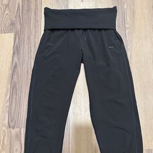 Donna Karan New York DKNY Active pants joggers light cropped ankle M